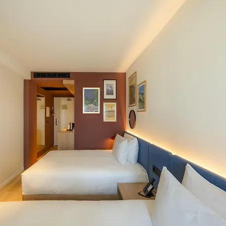 Hampton By Hilton Airport Otel