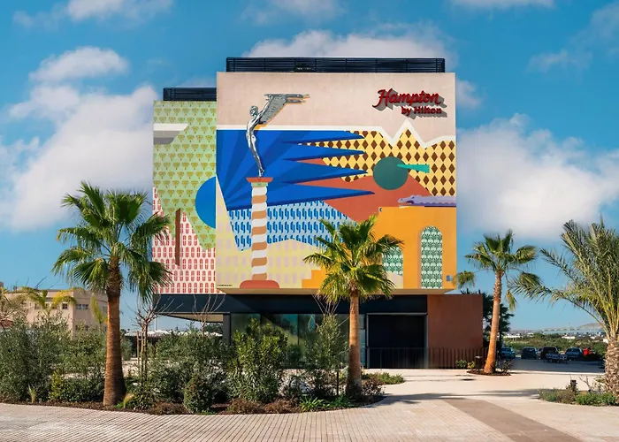 Hampton By Hilton Airport ホテル 3*